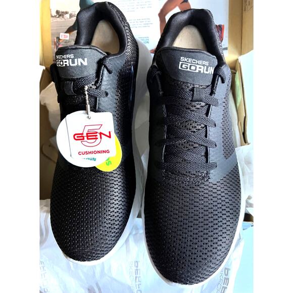 Brand New Skechers Men's "GoRun 600" Shoes in Original Box SZ 8 - Picture 1 of 7